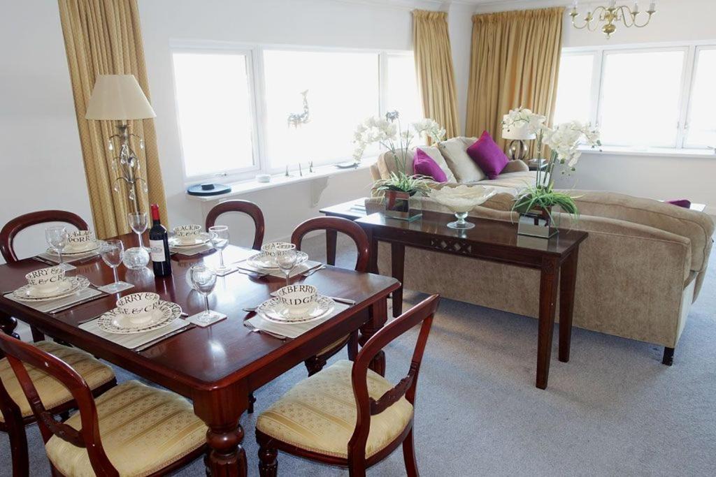 Photo of Livingroom in Dartmouth