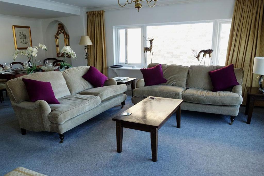 Photo of Livingroom in Dartmouth