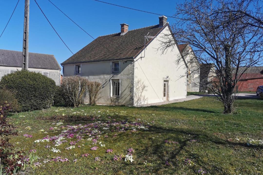 Photo of Buildings in Le Deffand