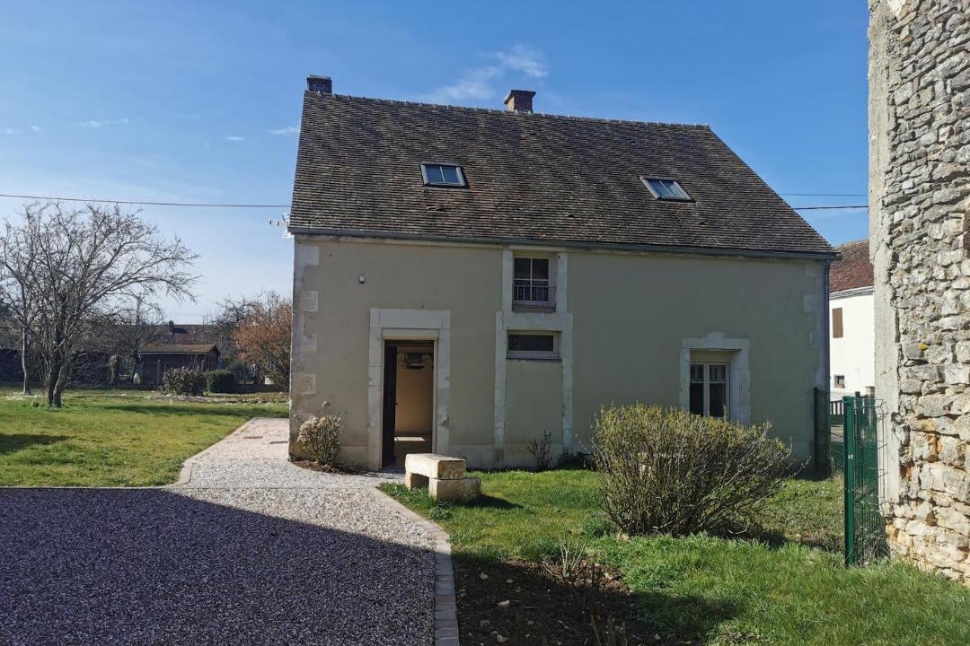 Photo of Buildings in Le Deffand