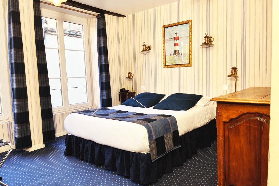 Photo of Bedroom in Langres