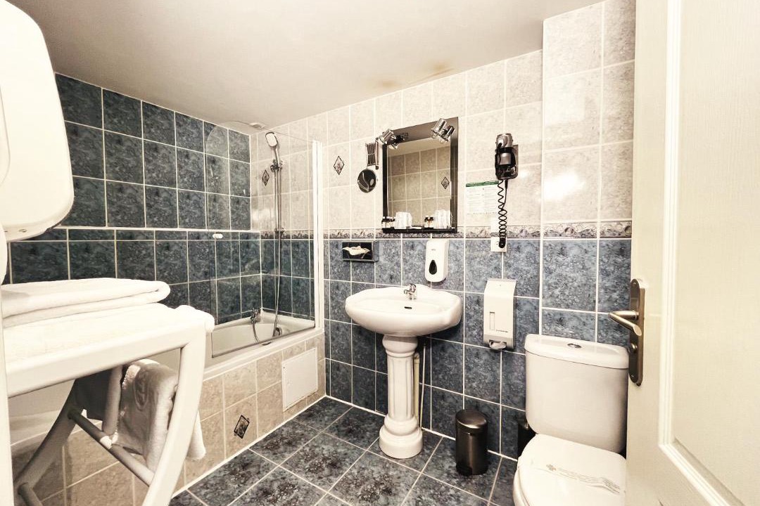 Photo of Bathroom in Langres