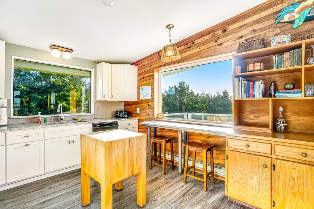 Photo of Kitchen in Copalis Beach
