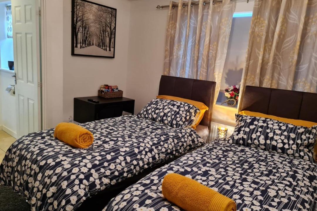 Photo of Livingroom in Sittingbourne