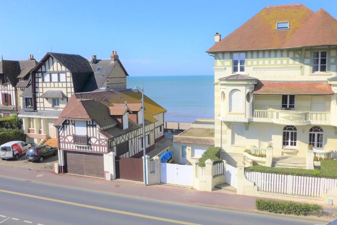 Photo of Buildings in Villers-sur-Mer