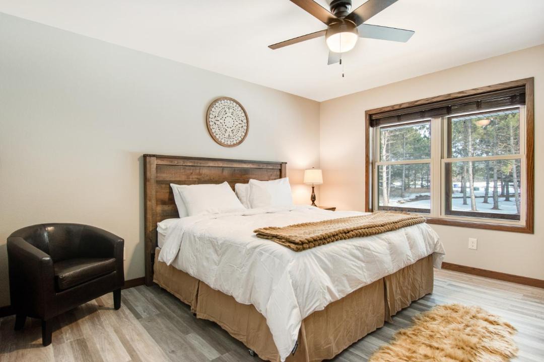 Photo of Bedroom in Arkdale