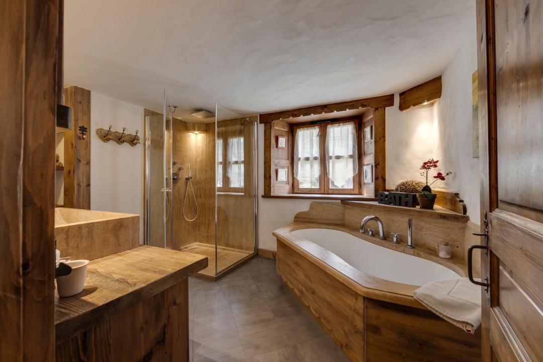 Photo of Bathroom in Sainte-Foy-Tarentaise