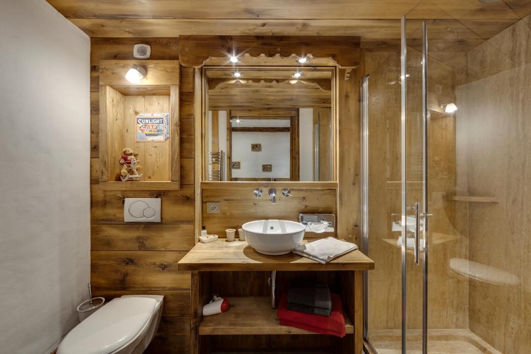 Photo of Bathroom in Sainte-Foy-Tarentaise