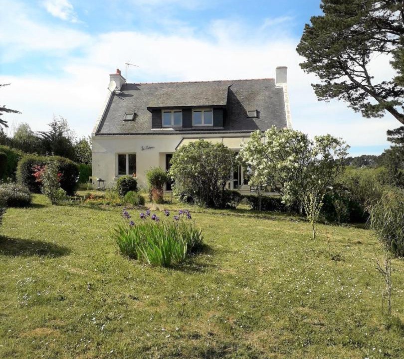 Photo of Buildings in Le Palais