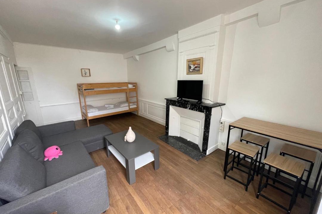 Photo of Others in Mer