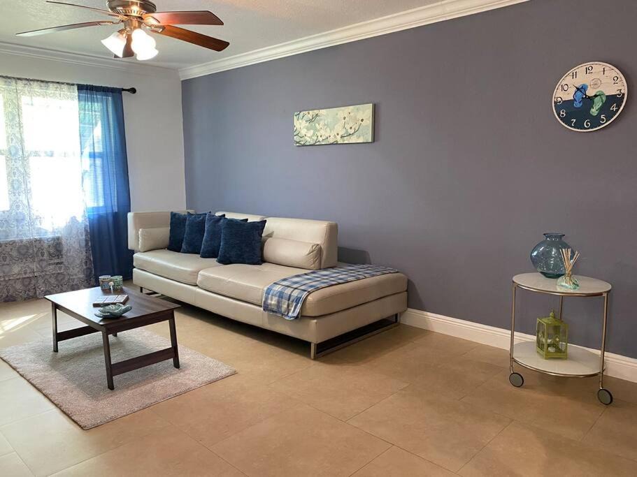 Photo of Livingroom in Pompano Beach