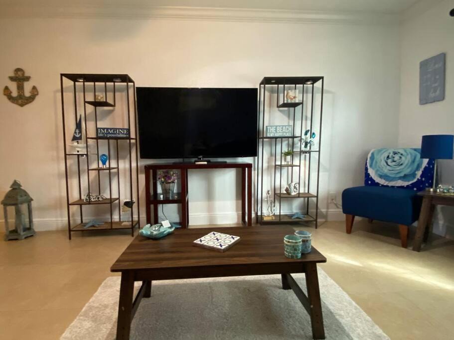 Photo of Livingroom in Pompano Beach