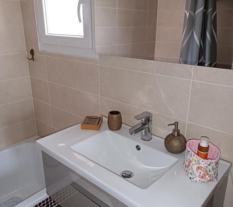 Photo of Bathroom in Saint-Jean-Lasseille