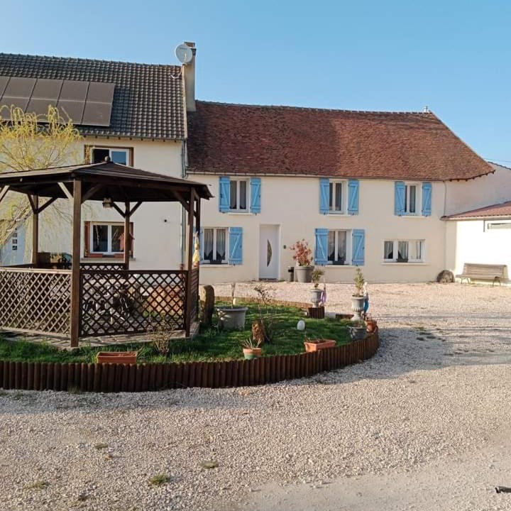 Photo of Others in Verdelot