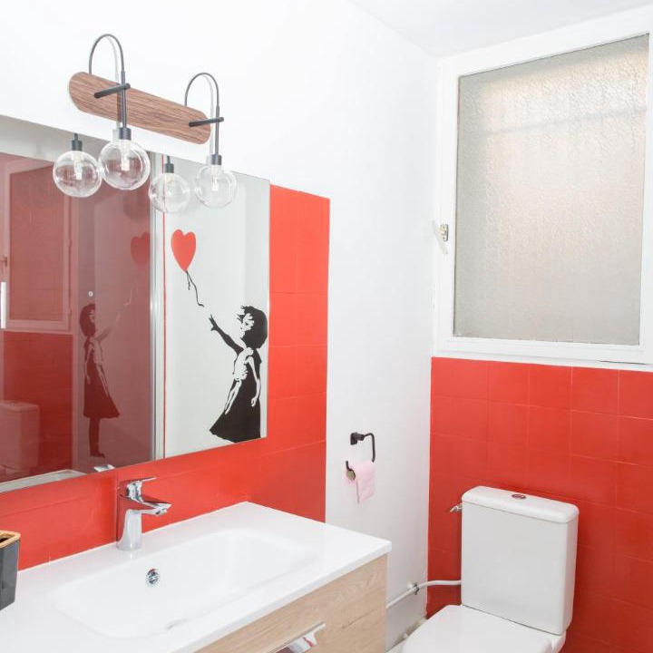 Photo of Bathroom in Chateauneuf-de-Gadagne