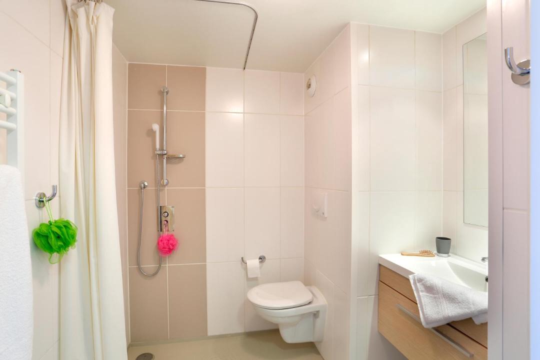 Photo of Others in Loos