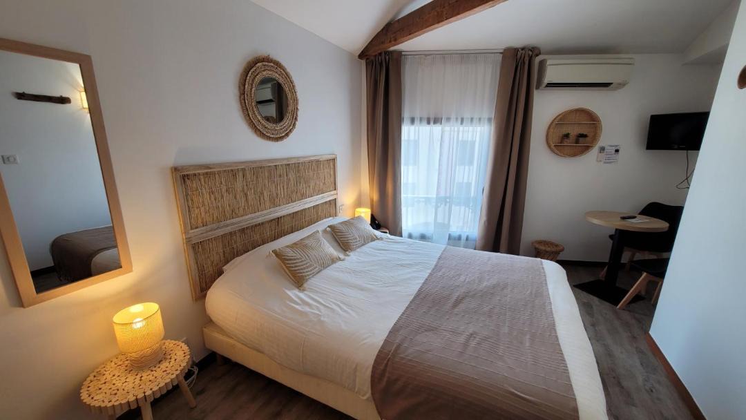 Photo of Others in Cognac