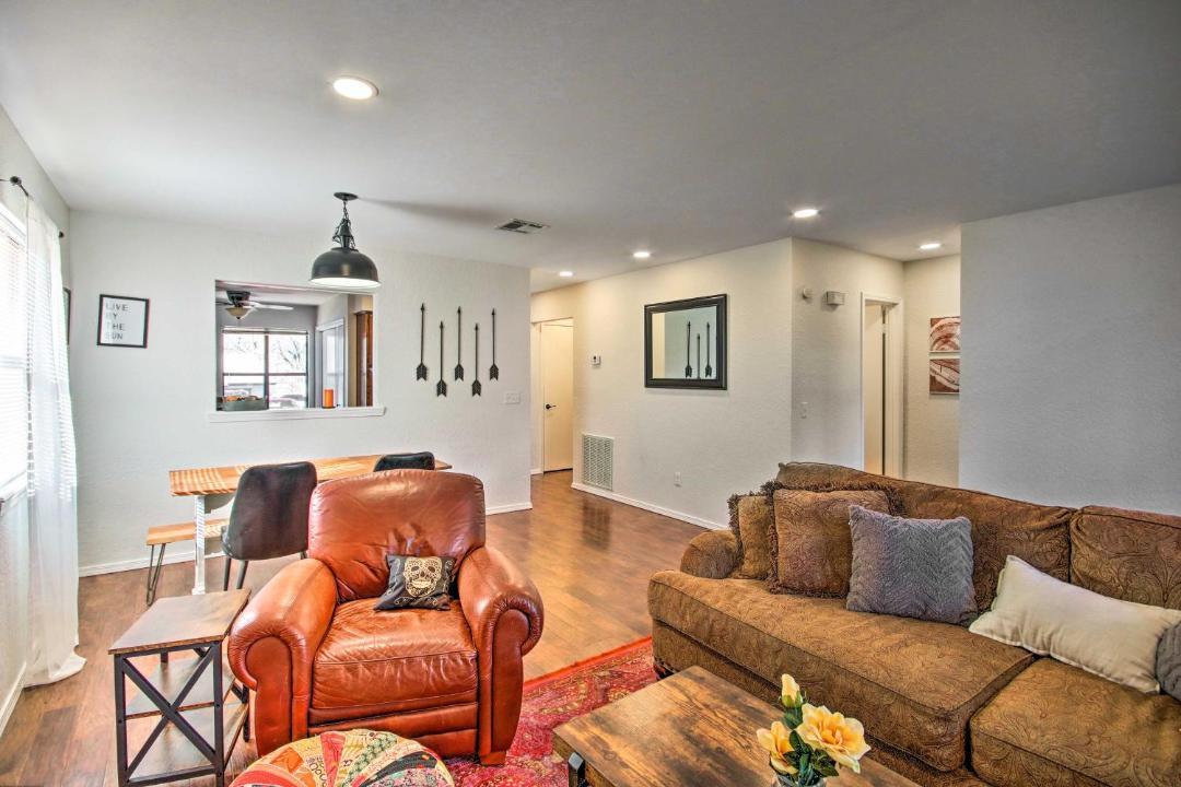 Photo of Livingroom in Bella Vista