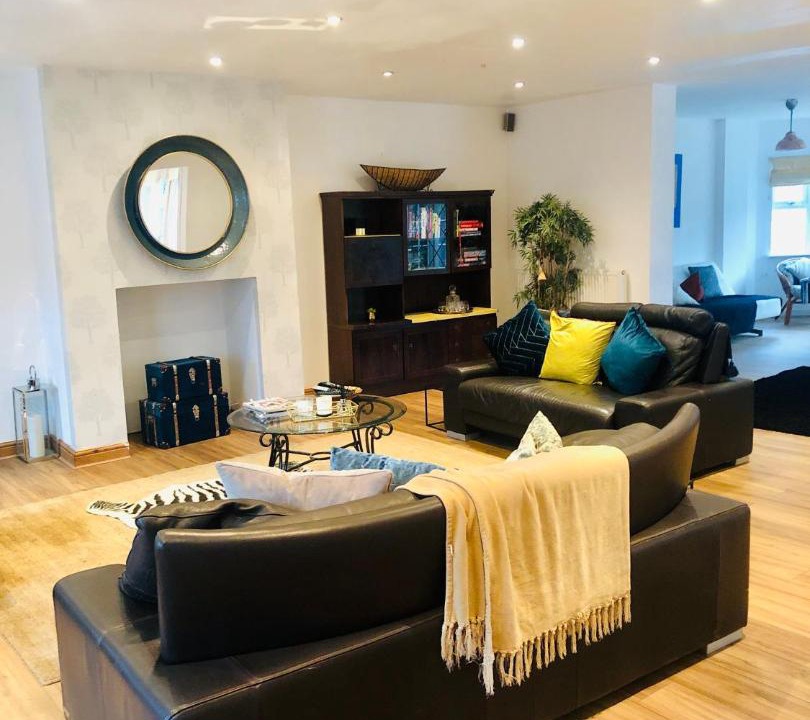 Photo of Livingroom in Tyldesley