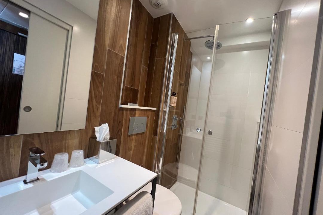 Photo of Bathroom in Silly-Gallieni