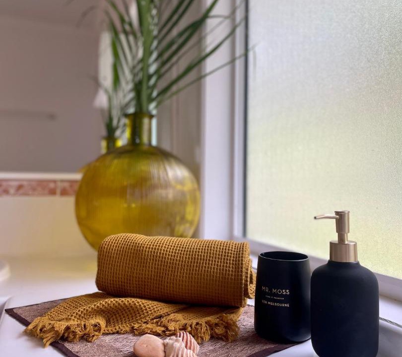 Photo of Others in Seventeen Seventy