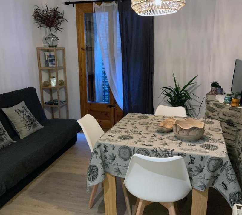 Photo of Livingroom in Llavorsi