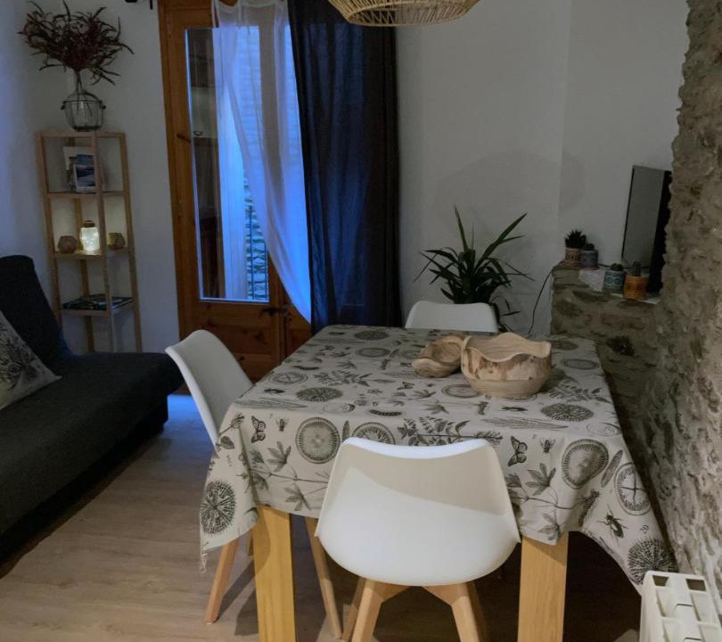 Photo of Livingroom in Llavorsi