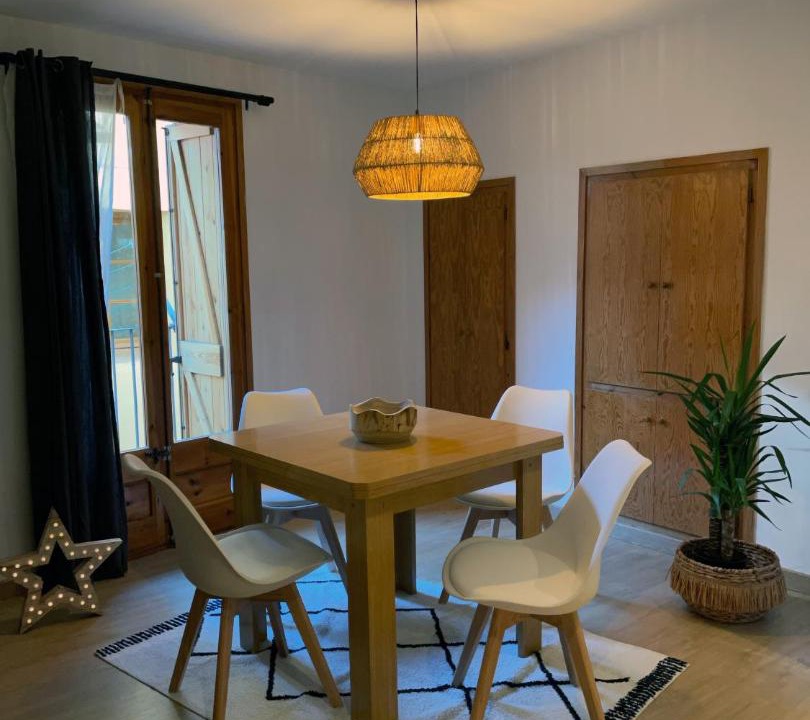 Photo of Livingroom in Llavorsi