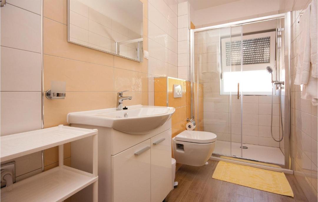 Photo of Bathroom in Tribunj