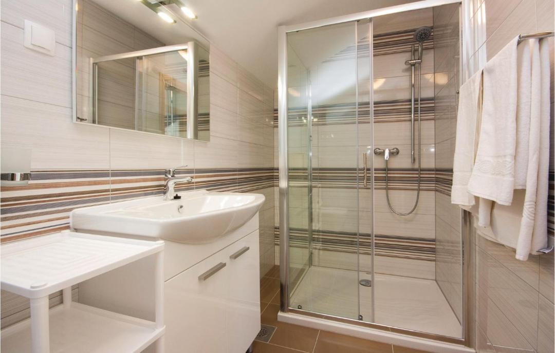 Photo of Bathroom in Tribunj