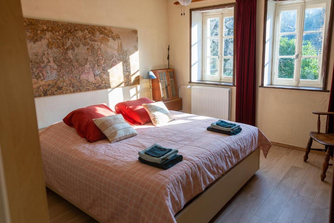 Photo of Bedroom in Luzy