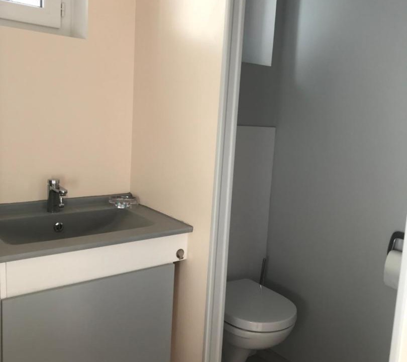 Photo of Bathroom in Villiers-Louis