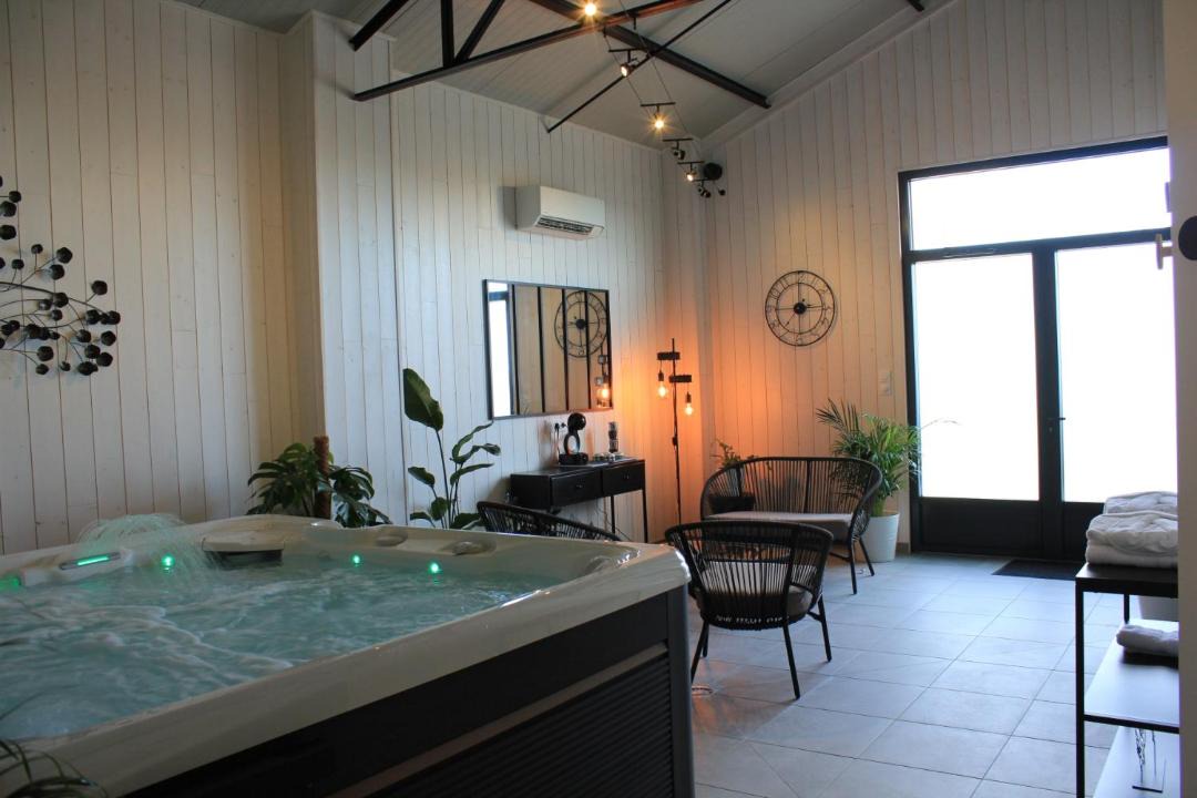 Photo of Livingroom in Andilly