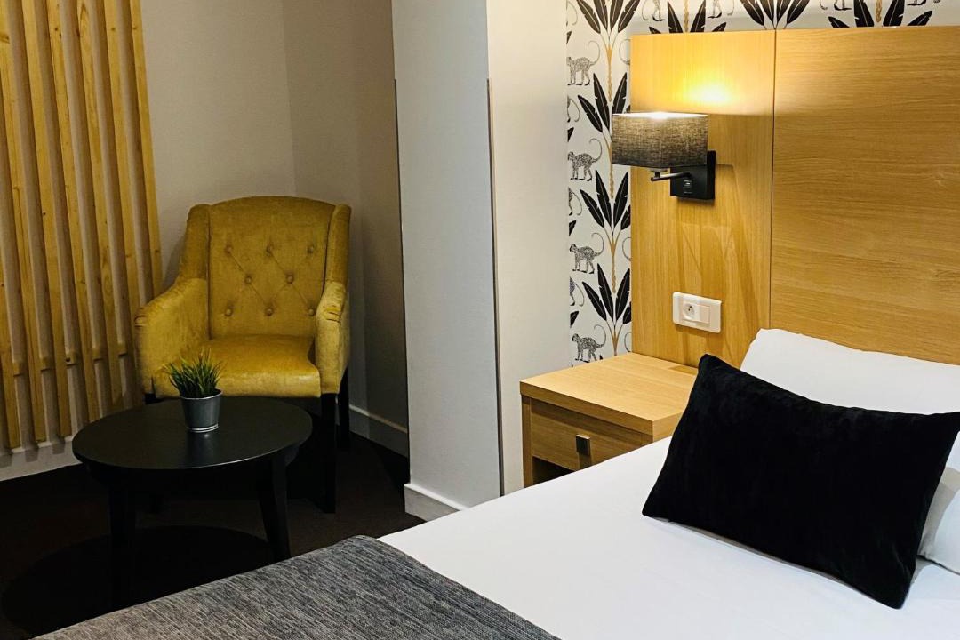 Photo of Bedroom in Chalon-sur-Saone