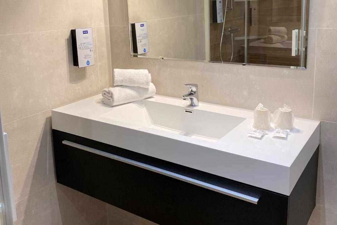 Photo of Bathroom in Chalon-sur-Saone