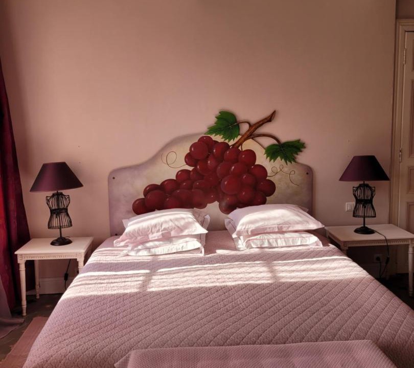 Photo of Bedroom in Quarante