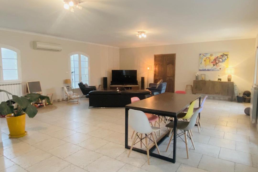 Photo of Livingroom in Arles