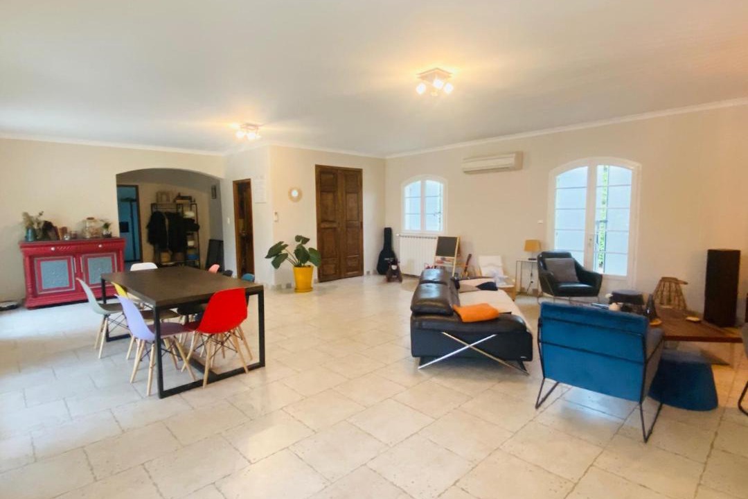 Photo of Livingroom in Arles