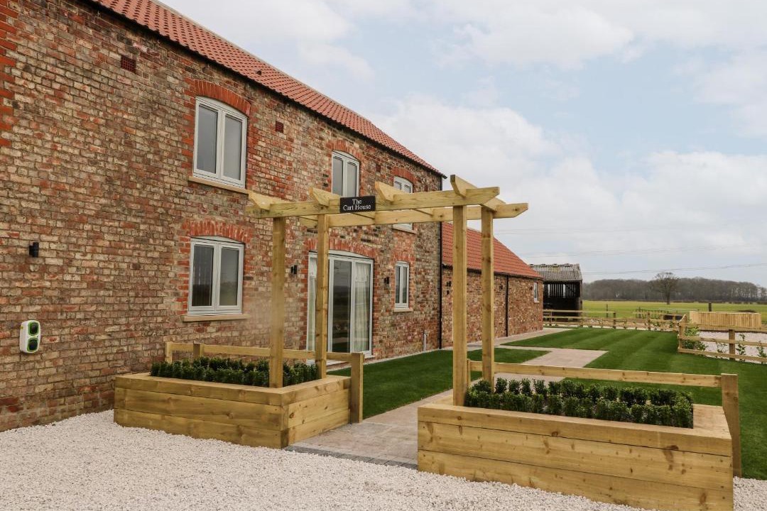 Photo of Others in Low Catton