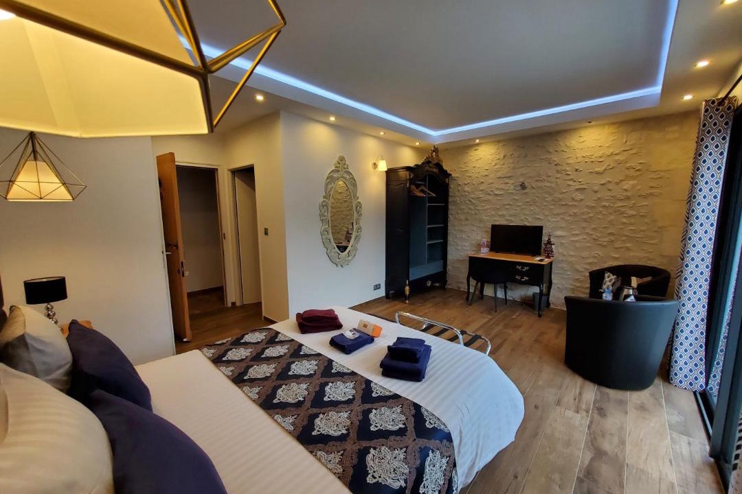 Photo of Others in Chaniers