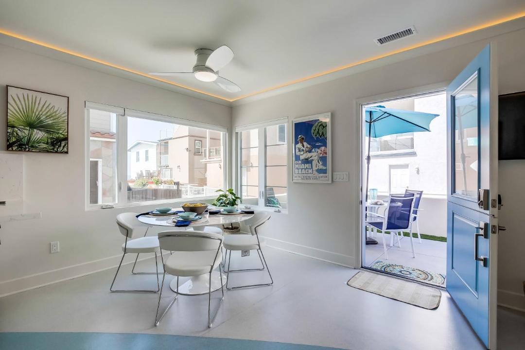 Photo of Livingroom in Mission Beach