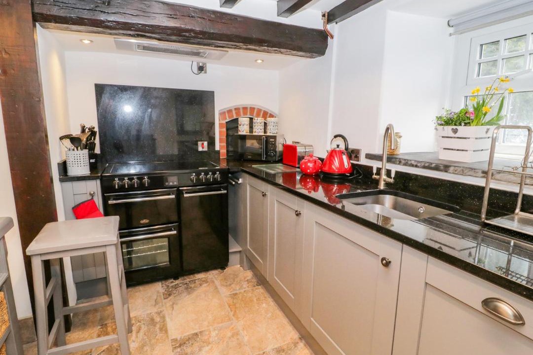 Photo of Others in Henryd