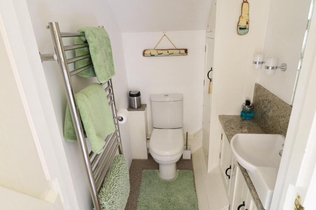 Photo of Bathroom in Heligan
