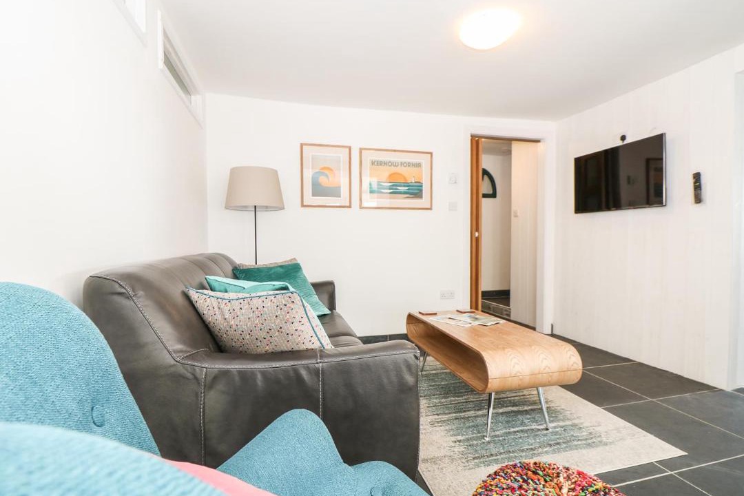 Photo of Others in Trebarwith Strand