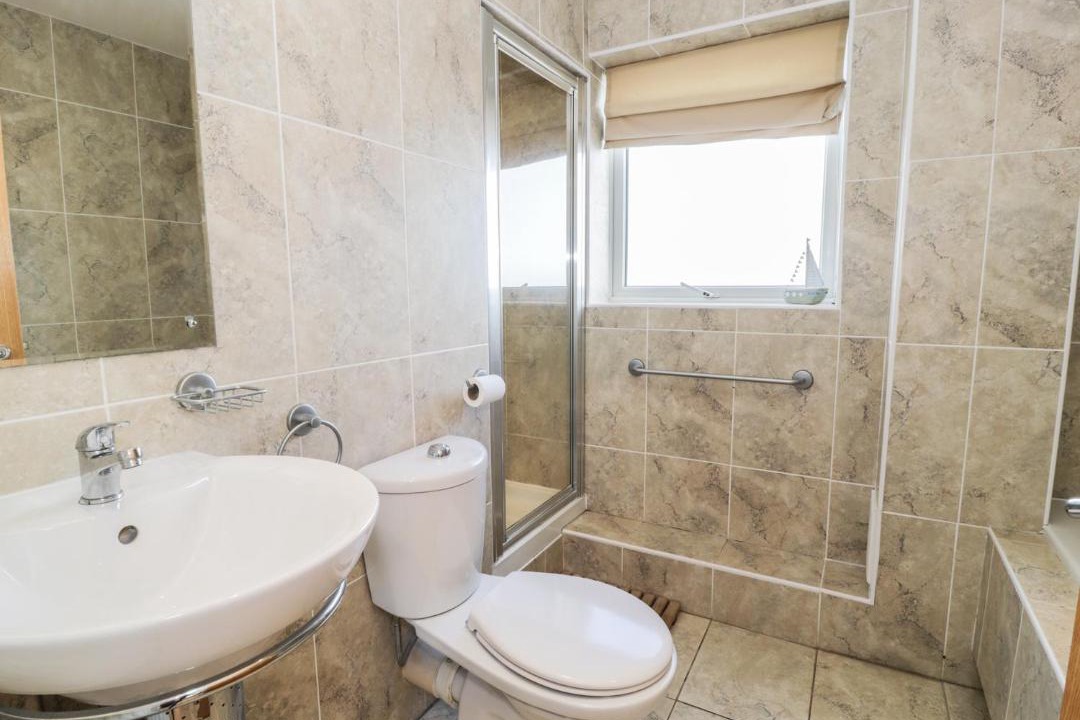 Photo of Bathroom in Rhyd-y-clafdy
