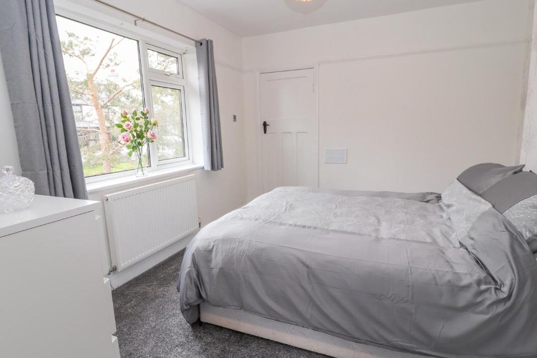 Photo of Bedroom in Henllan