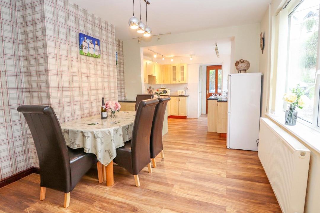 Photo of Livingroom in Henllan