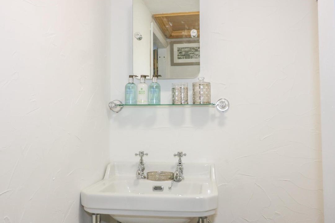 Photo of Bathroom in Marazion