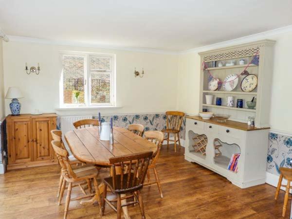 Photo of Kitchen in Holmbury St Mary