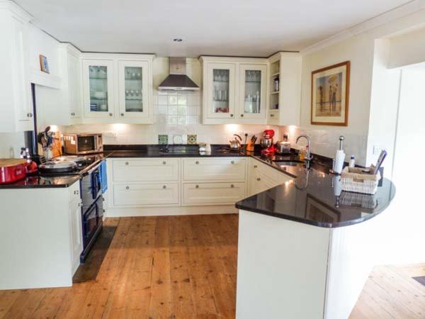 Photo of Kitchen in Holmbury St Mary